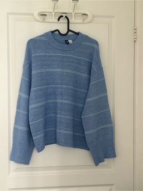 Divided by H&M Light Blue Striped Crewneck Sweater